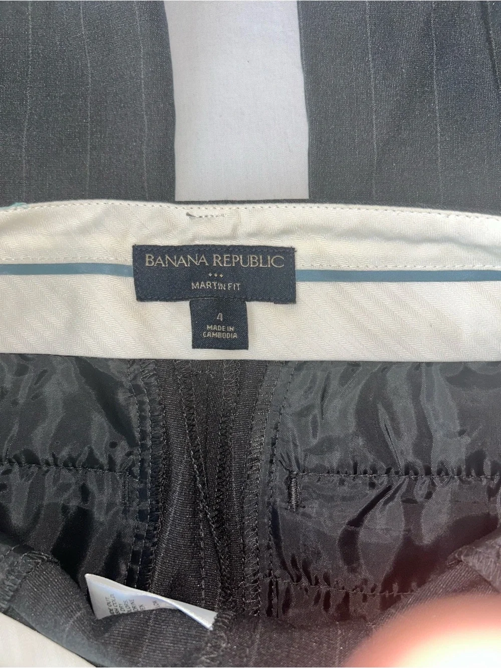 Banana Republic Martin Fit Size 4 Charcoal Pin Striped Flare Leg Pants 30 X 33